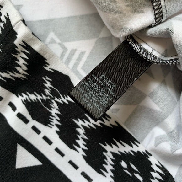 EXPRESS Aztec Print Black White Knit Pencil Skirt - Picture 5 of 6